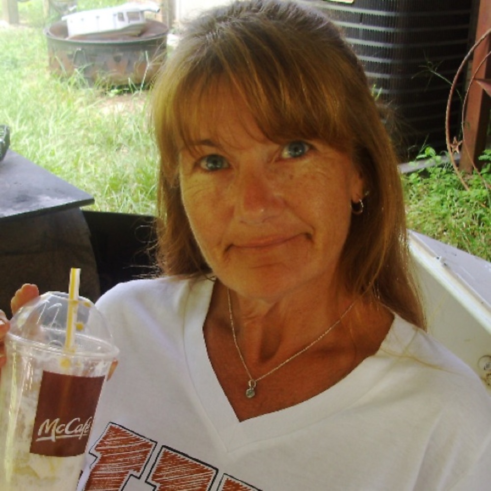 Meet your Posher, Laurie